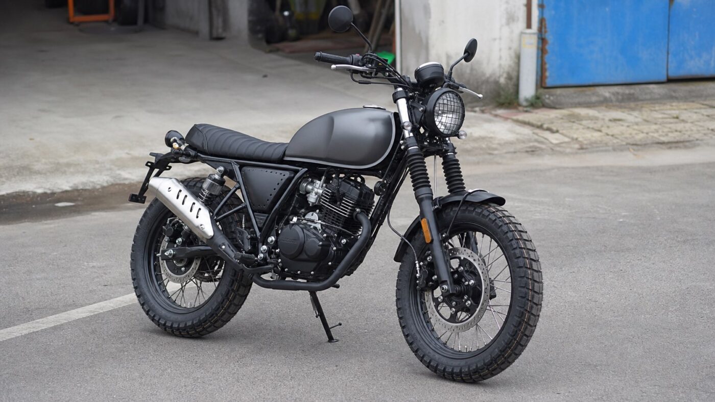 zontes 125 scrambler débridé